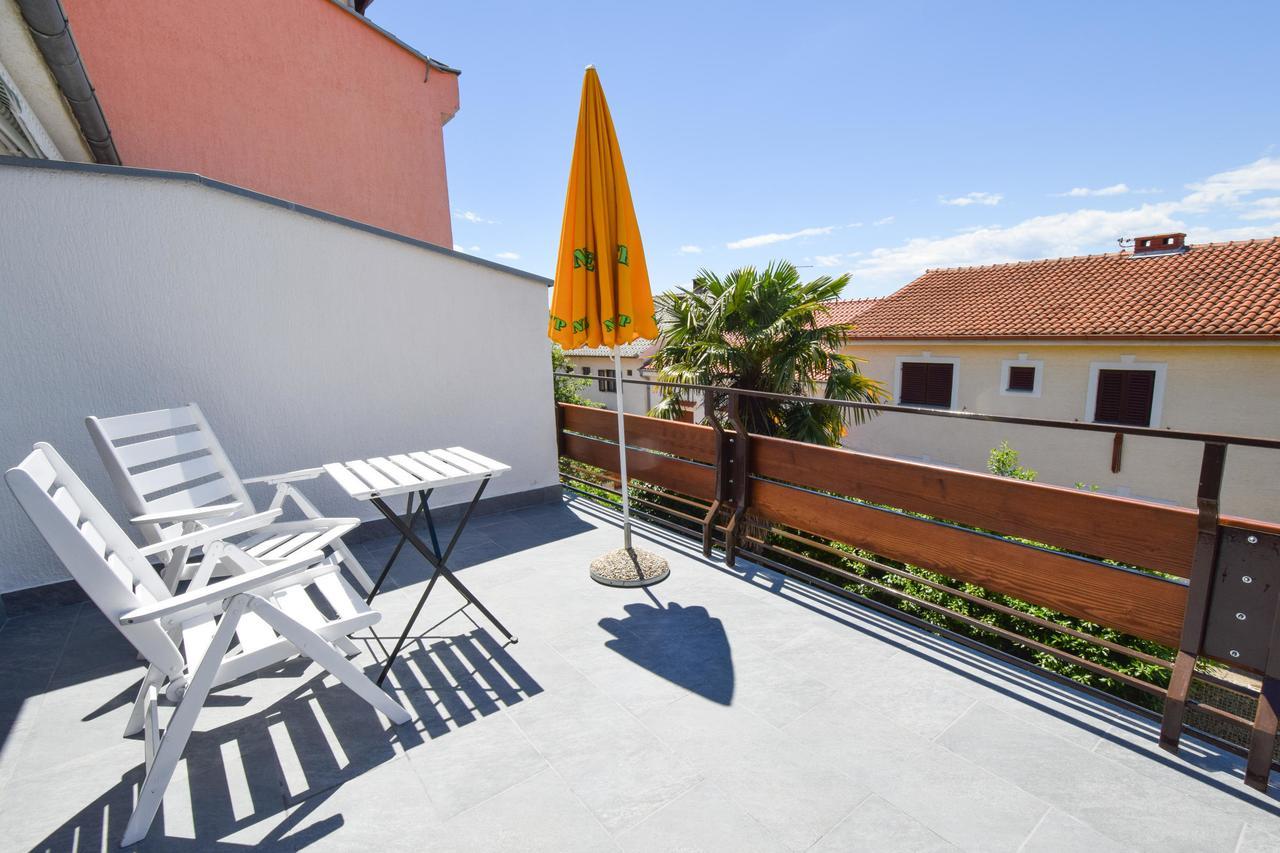 Apartments Vera Malinska Zewnętrze zdjęcie