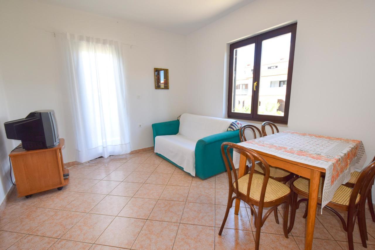 Apartments Vera Malinska Zewnętrze zdjęcie